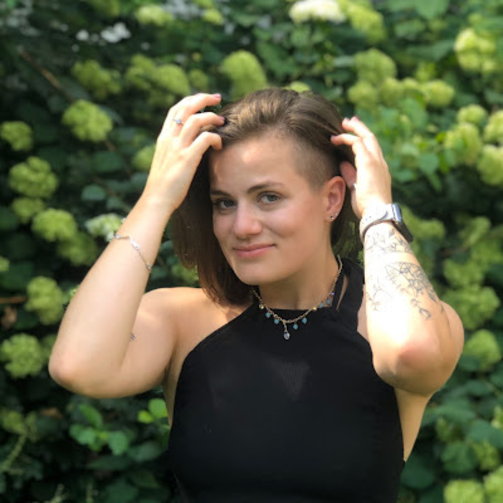 Meet your Posher, Abigail